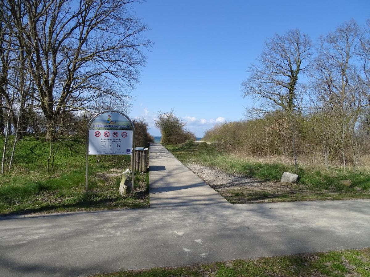 Ferienhaus Ostseeblick Hohen Schoenberg Bagian luar foto